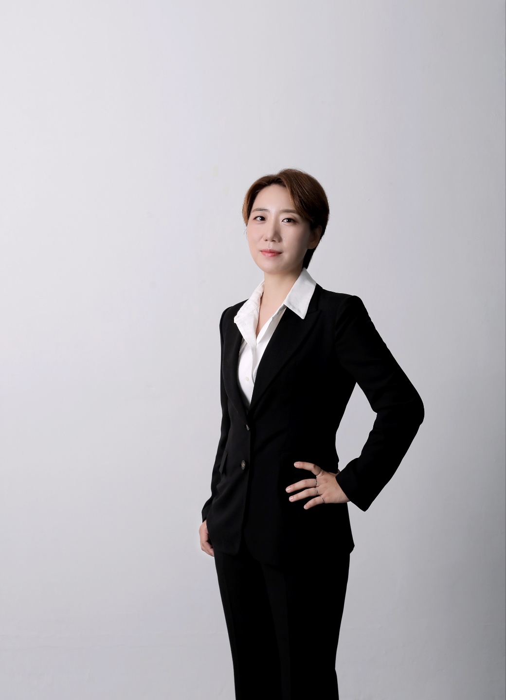 짙은 눈썹은 정말 남자다움을 뜻할까요?